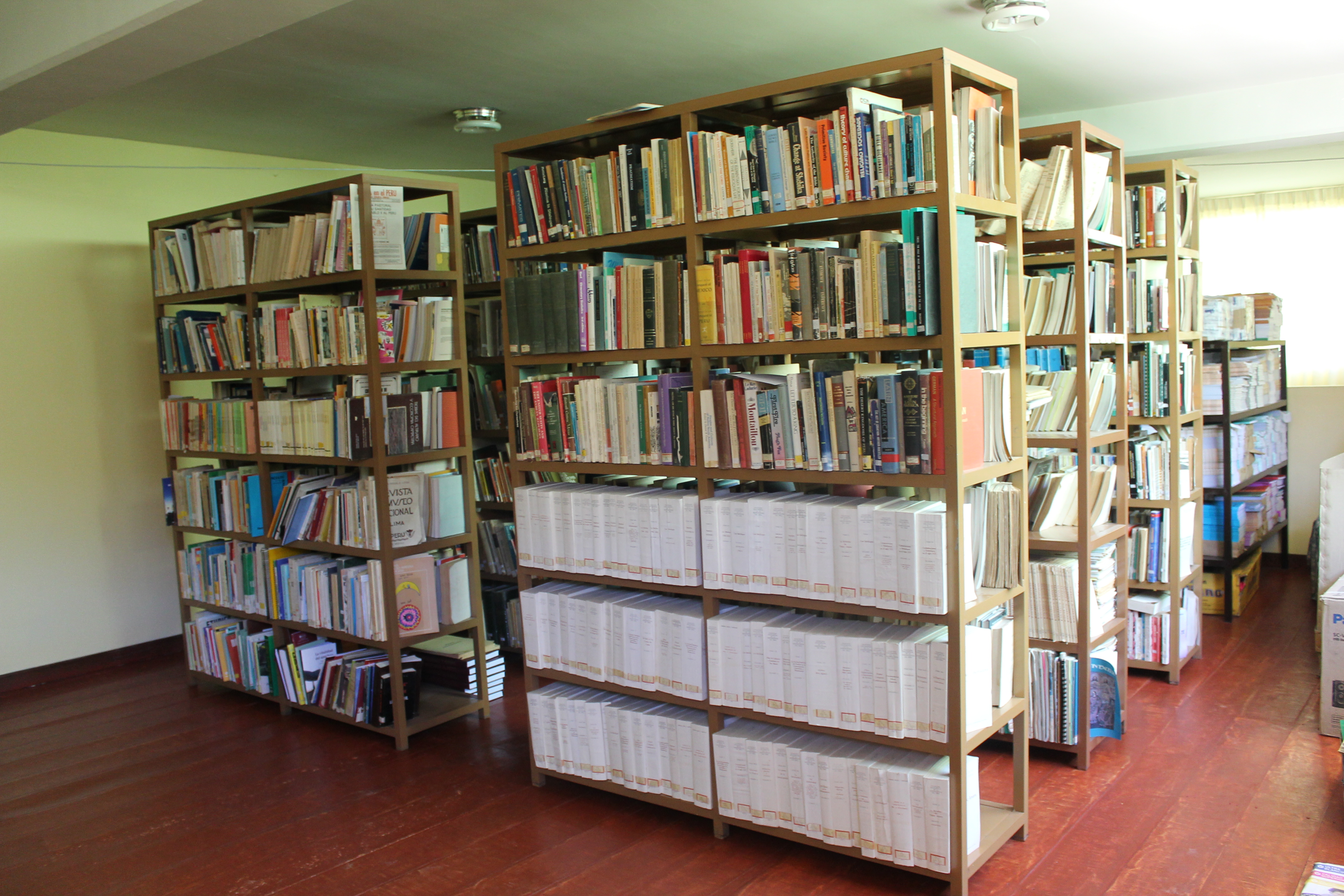 Cinco mil libros del saber andino, en un solo lugar