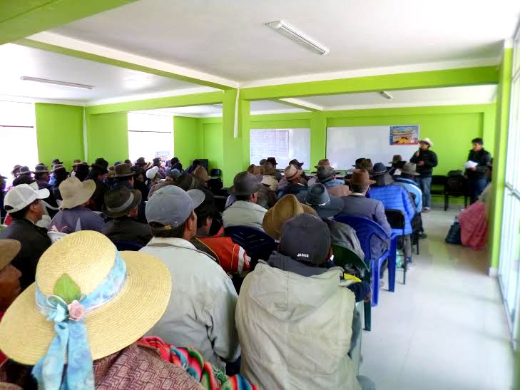 Aymaras (Puno) y Quechuas (Cusco) realizaron el Segundo Encuentro de Intercambio de Experiencias en temas de Derechos Indígenas y Medio Ambiente