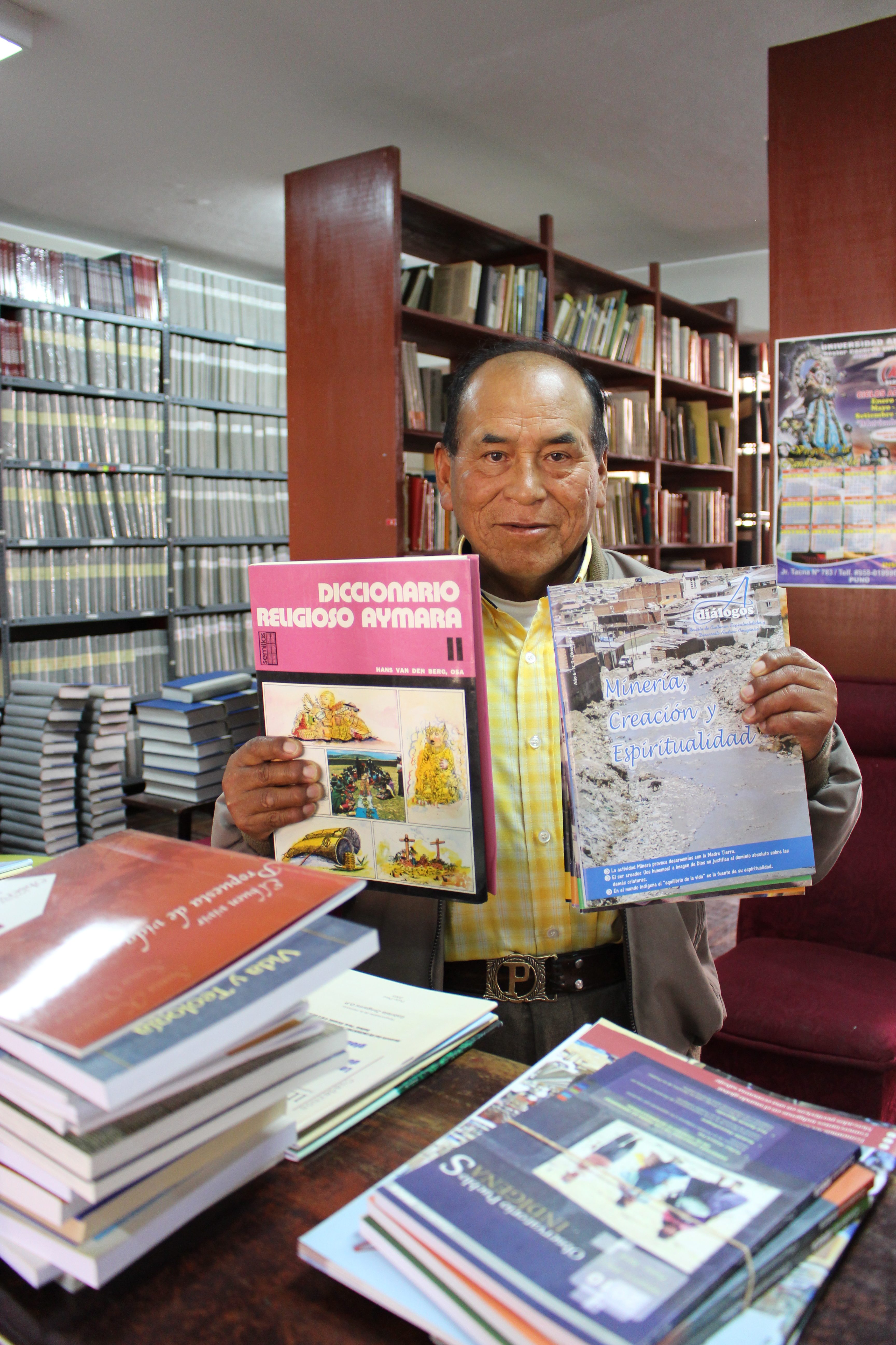 La Biblioteca IDECA donó diferentes publicaciones a la Biblioteca de la Municipalidad Provincial de Puno, “Gamaliel Churata”