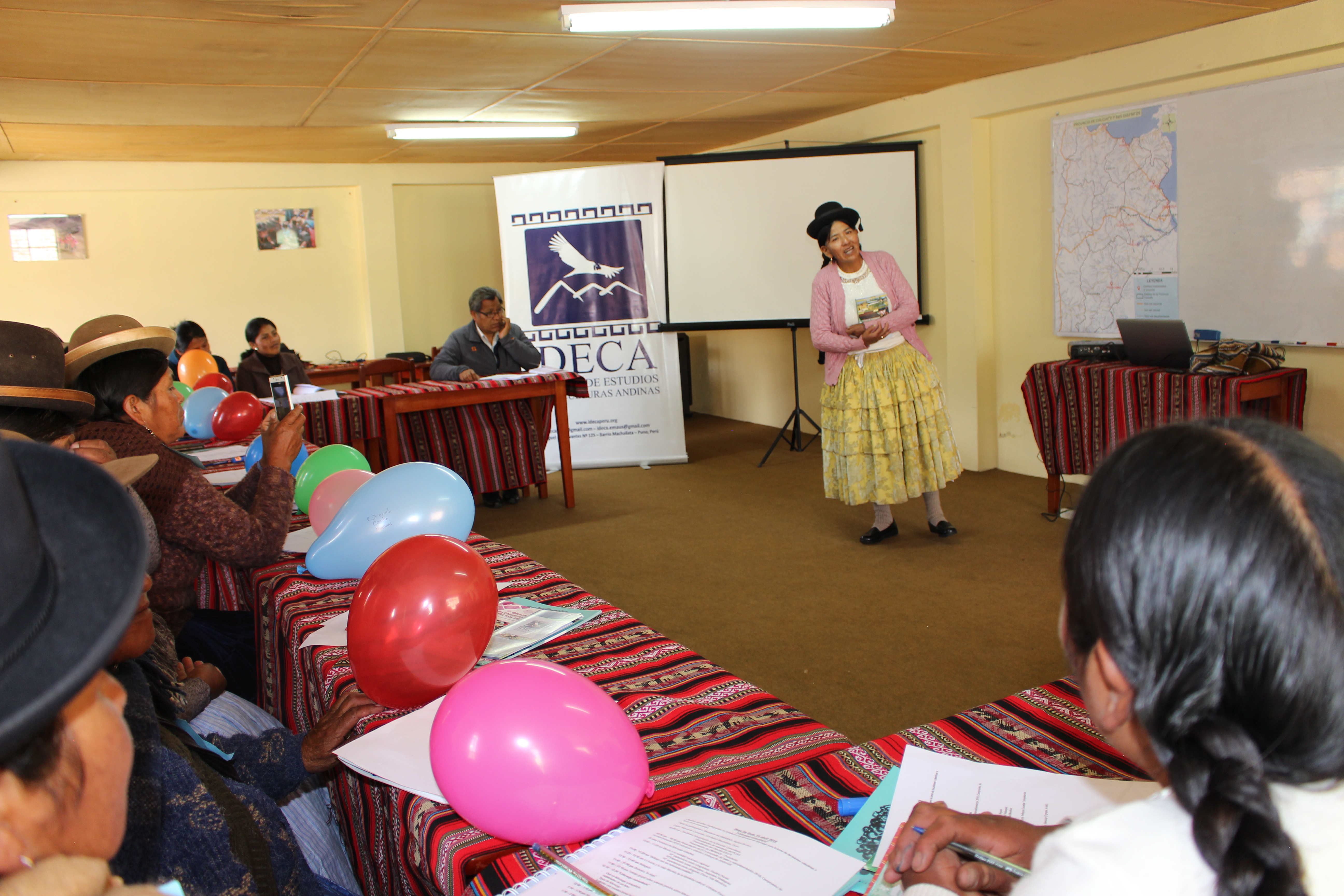La escuela comunitaria “Kullakanakana sartawipa” inició actividades del 2019 visibilizando experiencias de liderazgos comunitarios