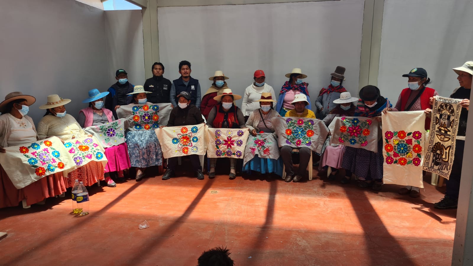 Huacullani: OMABASI realiza taller sobre Participación Política de la Mujer en el Perú y Salud Intercultural