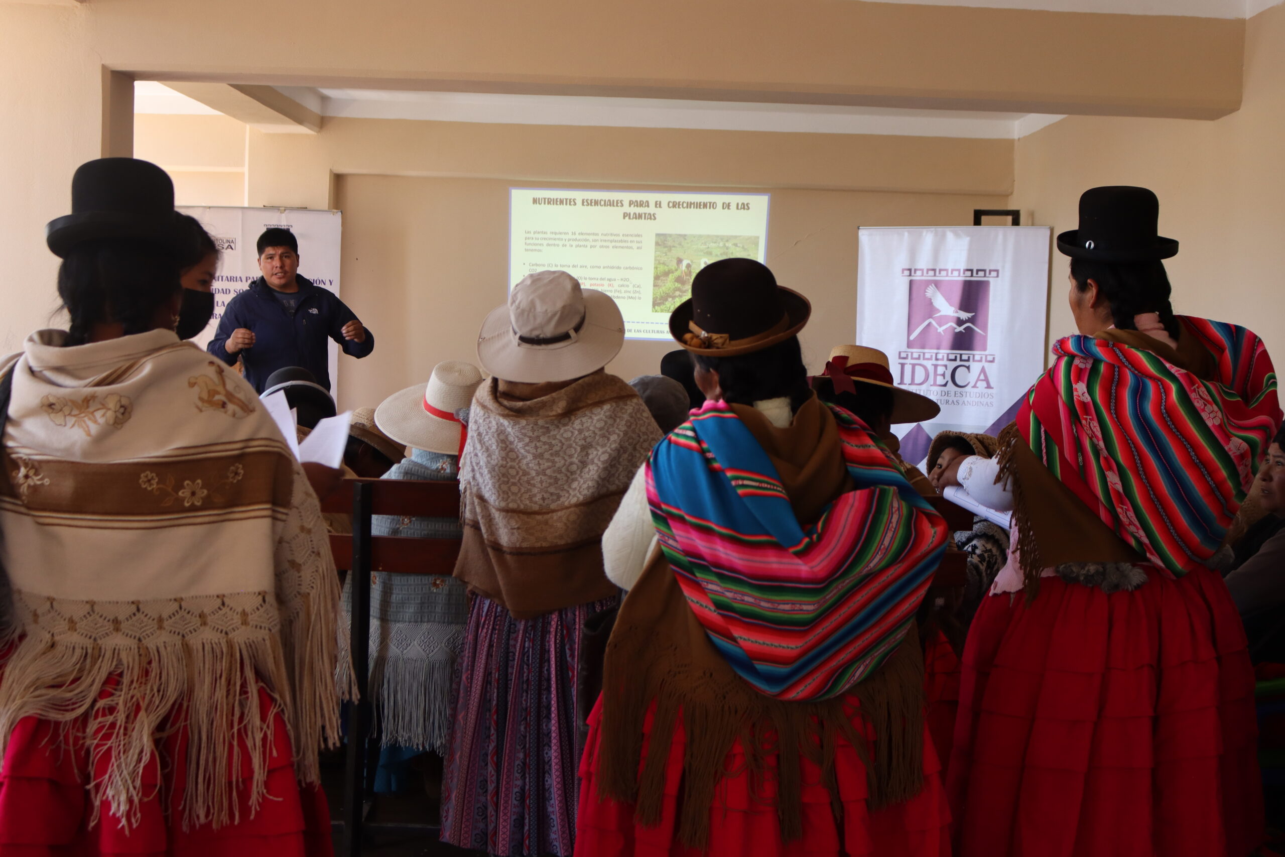 IDECA desarrolló taller sobre el manejo de suelos agrícolas