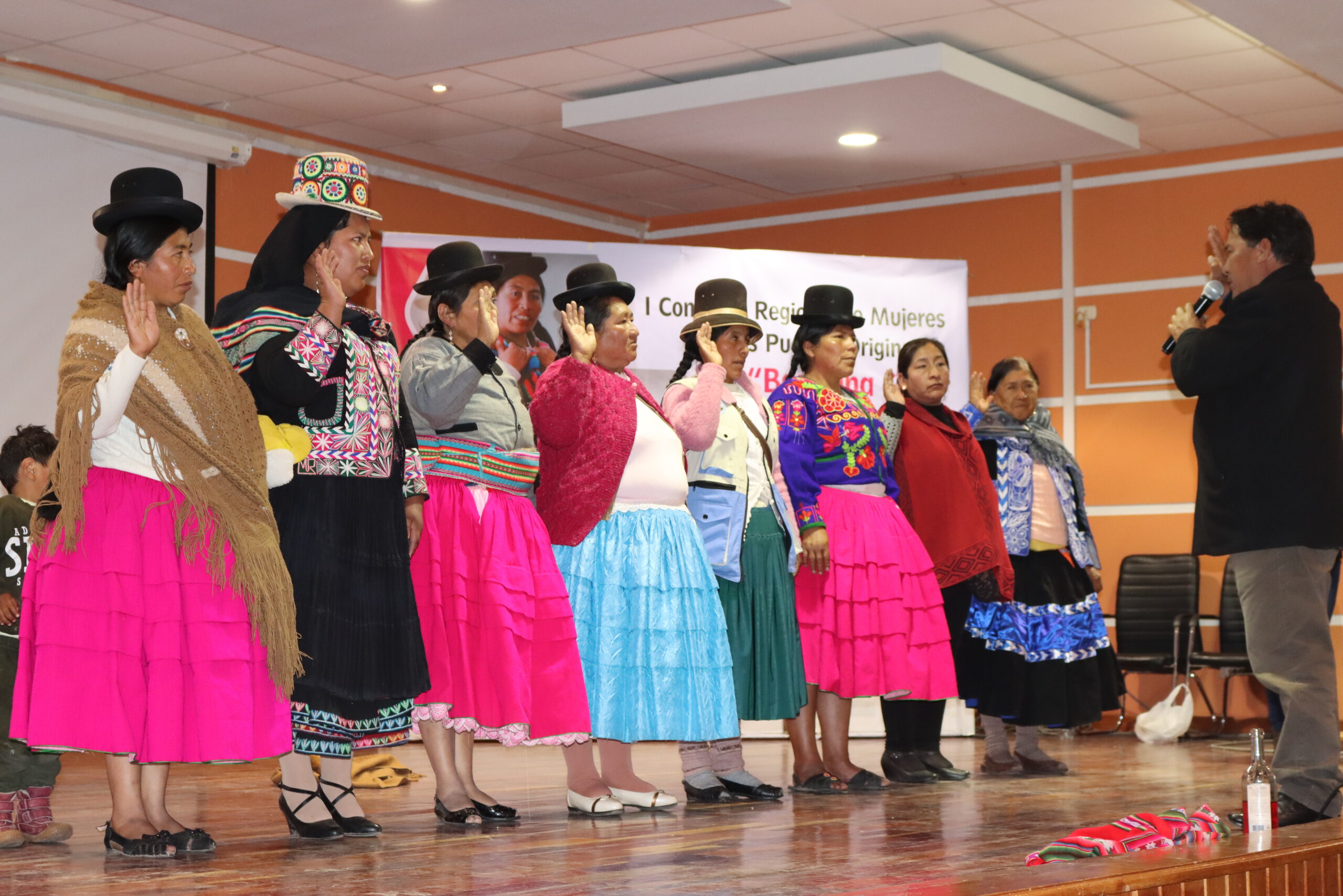 Con éxito se desarrolló el "I Congreso Regional de Mujeres de los Pueblos Originarios – Bartolina Sisa"